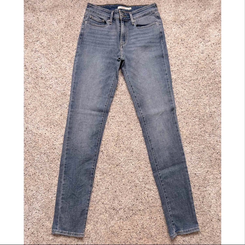 Levi’s skinny jeans